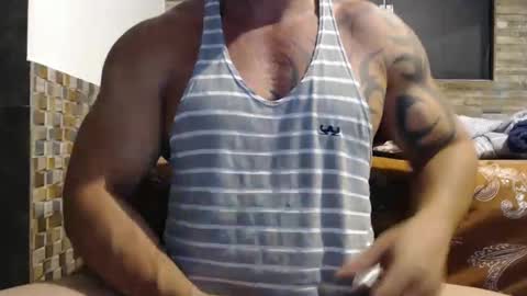 Snapshot of healedcarioca chatting on 01/11/25, 03:13 Brazilian bigdick online show from 01/11/25, 03:13