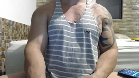 Snapshot of healedcarioca chatting on 10/25/25, 02:52 Brazilian bigdick online show from 10/25/25, 02:52