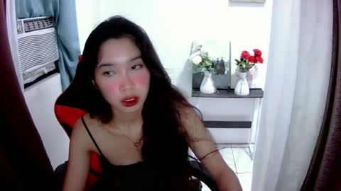 Snapshot of heart_fckng_good chatting on 06/18/26, 01:04 Heart fckng good online show from 06/18/26, 01:04