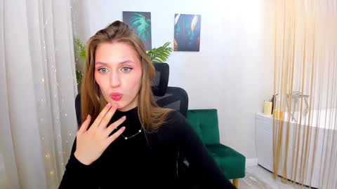 heartedlove_1 online show from 03/11/25, 02:51