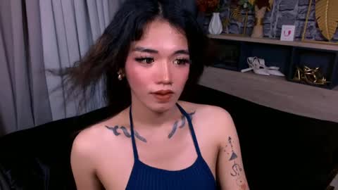 Snapshot of heather_winter chatting on 05/27/26, 02:08 HEATHER online show from 05/27/26, 02:08