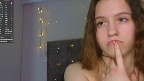 Hi everyone i am Alice pls dont be rude   fav patterns 77  99  111  222  333 online show from 03/04/25, 09:22