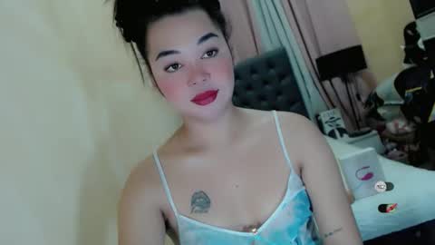 Snapshot of heatmusex_ chatting on 04/27/26, 07:56 Kylene3 online show from 04/27/26, 07:56
