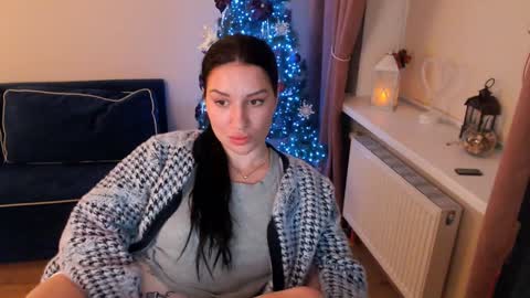 Heaven girl online show from 01/05/25, 03:32