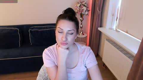 Heaven girl online show from 03/12/26, 02:23