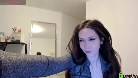 Helen online show from 02/07/25, 03:01