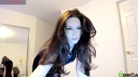 Helen online show from 02/14/25, 03:54