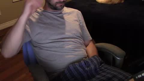 Snapshot of heavilyhung chatting on 07/05/26, 03:34 John online show from 07/05/26, 03:34