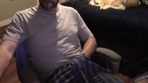 Snapshot of heavilyhung chatting on 07/07/26, 06:47 John online show from 07/07/26, 06:47