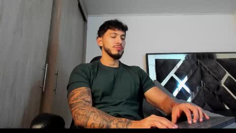 Snapshot of heavy_thor chatting on 06/01/26, 01:29 Thor online show from 06/01/26, 01:29