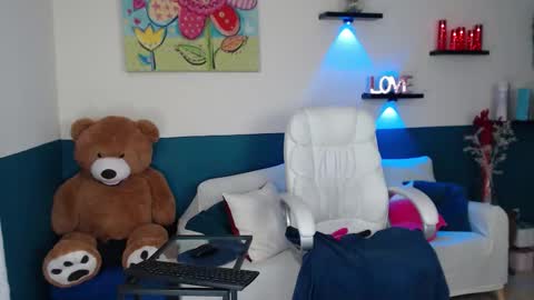 hebelongs2her online show from 03/09/26, 08:57