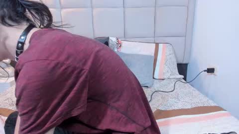 Keira Hecate online show from 02/10/25, 07:49