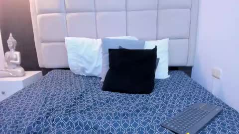 Keira Hecate online show from 02/24/25, 11:41