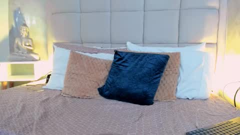 Keira Hecate online show from 10/02/25, 09:11