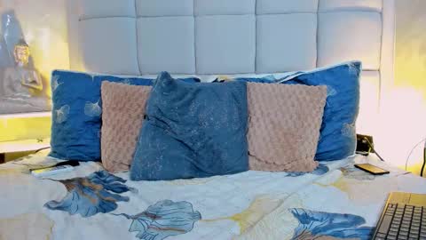 Keira Hecate online show from 10/16/25, 10:44