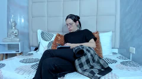 Keira Hecate online show from 02/28/26, 07:48