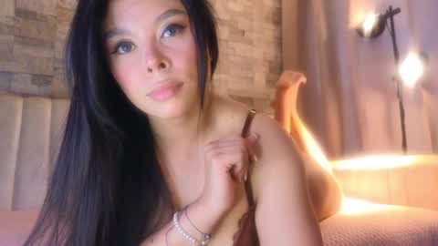 Hecate  online show from 10/19/25, 10:10