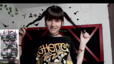 Snapshot of hecatedark122 chatting on 03/19/26, 02:04 sofia online show from 03/19/26, 02:04
