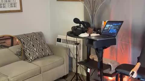 LockedThug online show from 12/21/25, 02:30