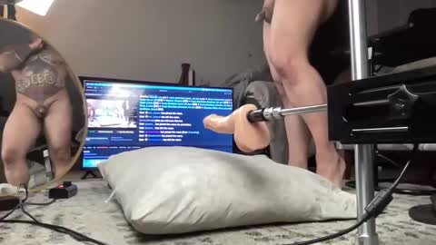 Snapshot of hectorramirezxxx chatting on 03/30/26, 02:01 LockedThug online show from 03/30/26, 02:01