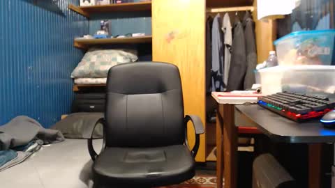 hedonista67 online show from 09/19/25, 05:02