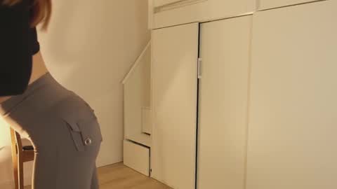 Snapshot of hee_jeen chatting on 12/15/24, 01:54 Jeen online show from 12/15/24, 01:54