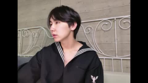 HEEJIN online show from 10/05/25, 05:39