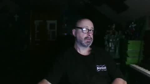 Snapshot of heguy46 chatting on 06/23/26, 07:06 heguy46 online show from 06/23/26, 07:06