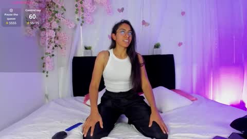heidi_feuer online show from 09/29/25, 12:32