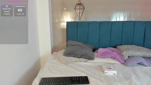 heidi_feuer online show from 10/07/25, 12:24