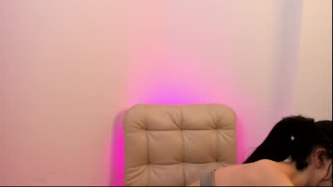 Heidi Palmer online show from 06/04/26, 01:55
