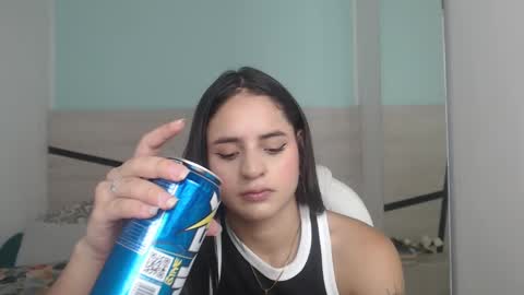 Snapshot of heidy_hoiss chatting on 01/11/25, 08:21 Heidy online show from 01/11/25, 08:21