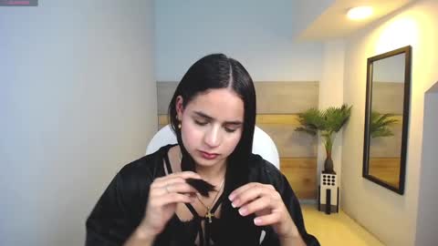 Snapshot of heidy_hoiss chatting on 02/11/25, 07:27 Heidy online show from 02/11/25, 07:27