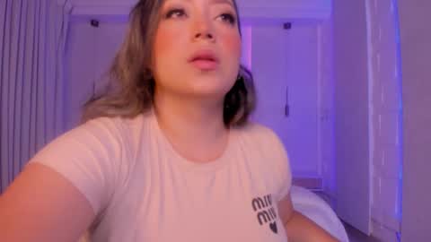 Heidy online show from 10/21/25, 03:29