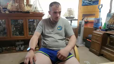 xxScubaStevexx online show from 04/20/26, 06:20