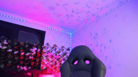 Heka Prudence online show from 02/05/25, 03:45