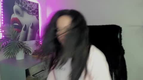 Snapshot of helen_79 chatting on 09/18/25, 05:42 Helen online show from 09/18/25, 05:42