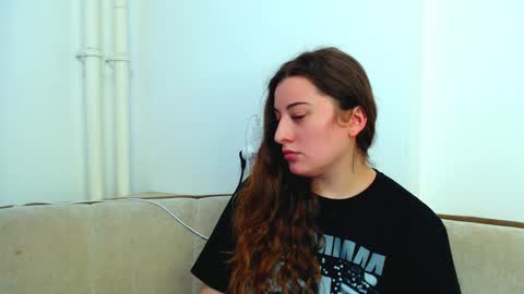 helen_adams_ online show from 12/02/24, 11:01