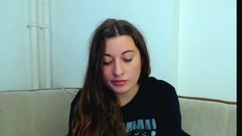 helen_adams_ online show from 12/05/24, 11:05