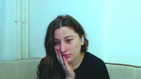 helen_adams_ online show from 02/23/25, 05:56