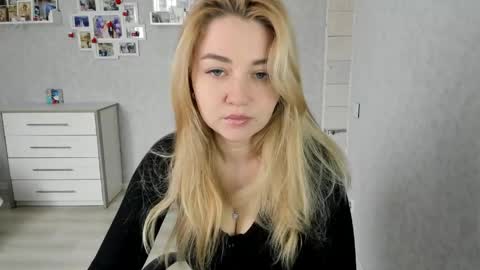 Helen sven online show from 03/24/26, 07:35