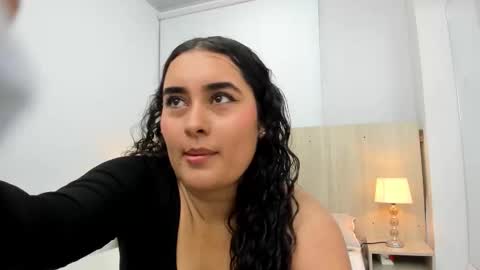 Helen online show from 03/18/26, 03:42