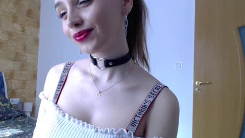 helen_quinn online show from 02/25/25, 09:42