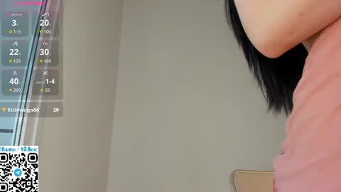 Snapshot of helen_sparkk chatting on 06/29/26, 01:12 helen_sparkk online show from 06/29/26, 01:12