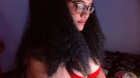 Helena online show from 01/07/25, 03:02