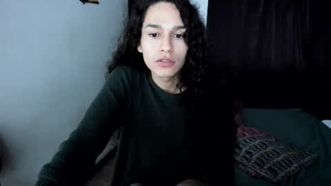 Snapshot of helena_spellman chatting on 04/16/26, 11:33 helena_spellman online show from 04/16/26, 11:33