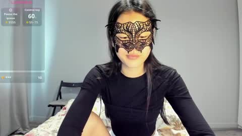 Hi I am Helen online show from 05/19/26, 02:18