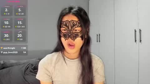 Hi I am Helen online show from 07/05/26, 04:19