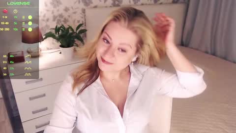 Helena Bonham online show from 12/03/24, 01:52