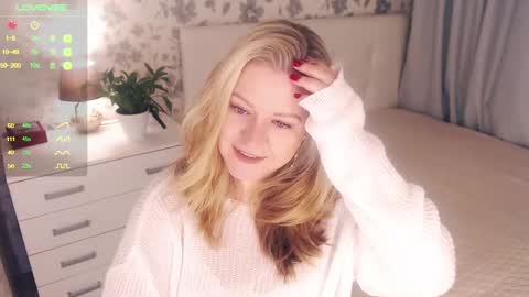 Helena Bonham online show from 12/18/24, 03:47